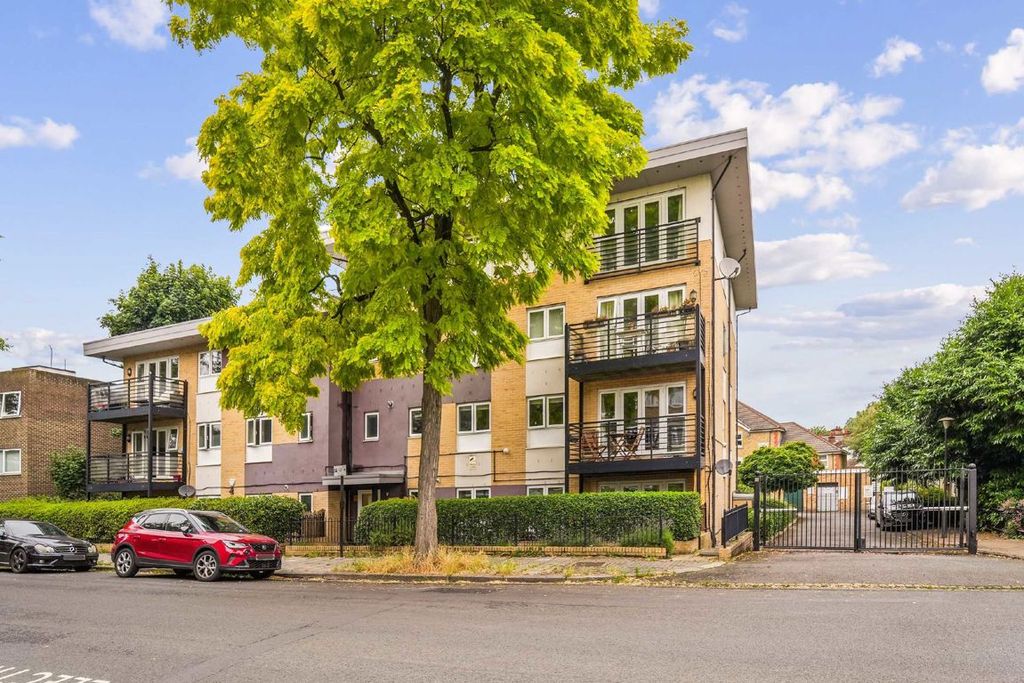 Property photo 1 of 6