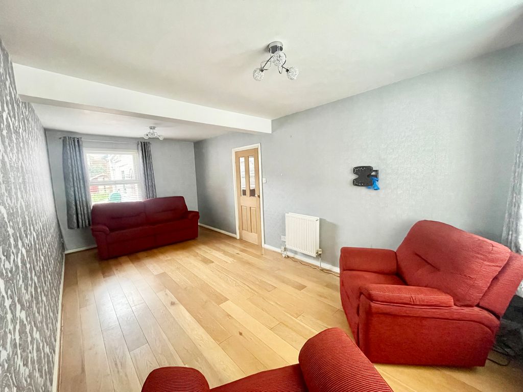 Property photo 2 of 8 Living Room