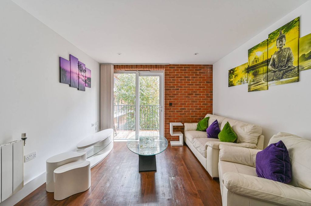 Property photo 1 of 14