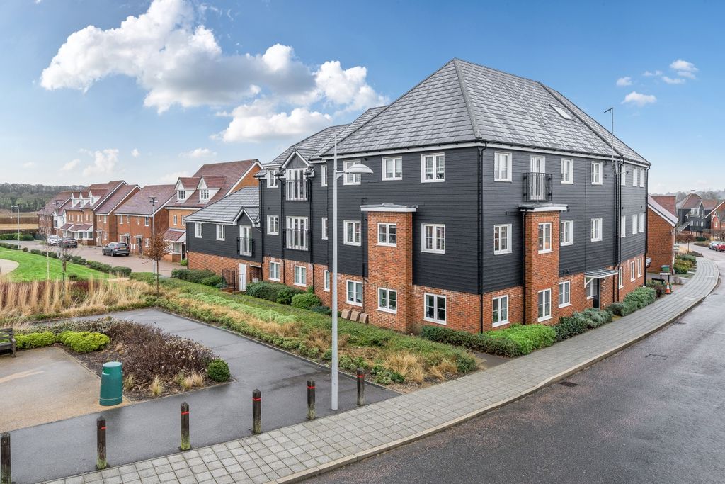 Property photo 1 of 9