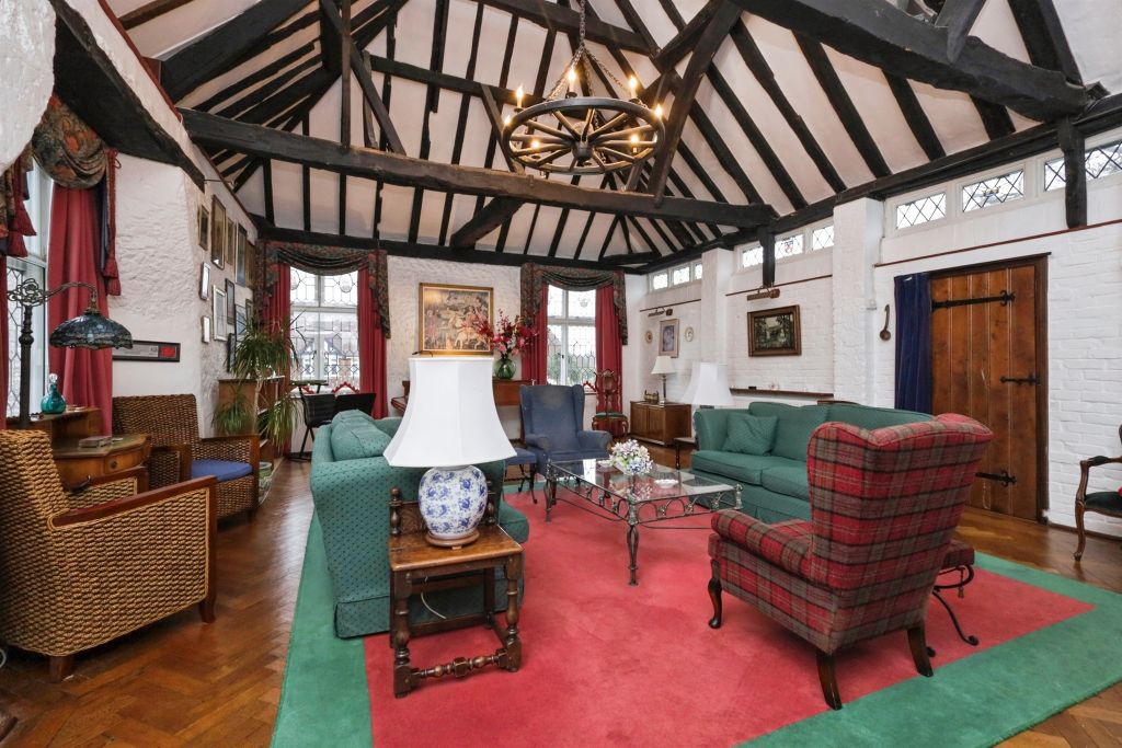 Property photo 3 of 19