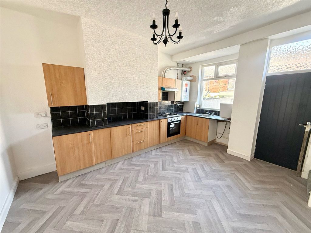 Property photo 3 of 10 Picture No. 09