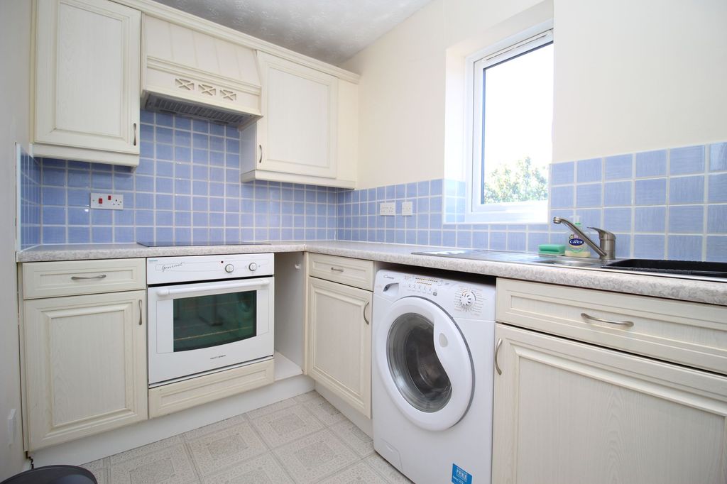 Property photo 3 of 14