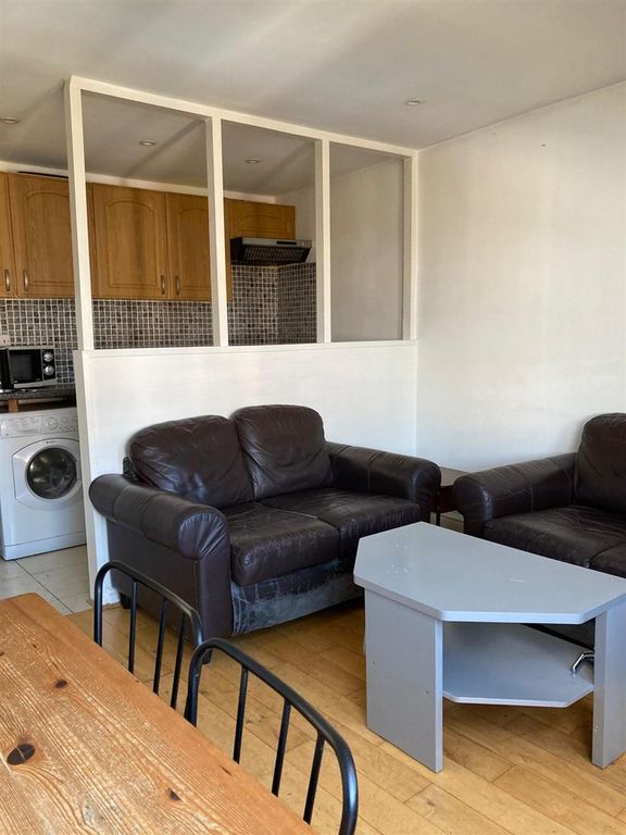 Property photo 1 of 10 Living Room Main.Jpg