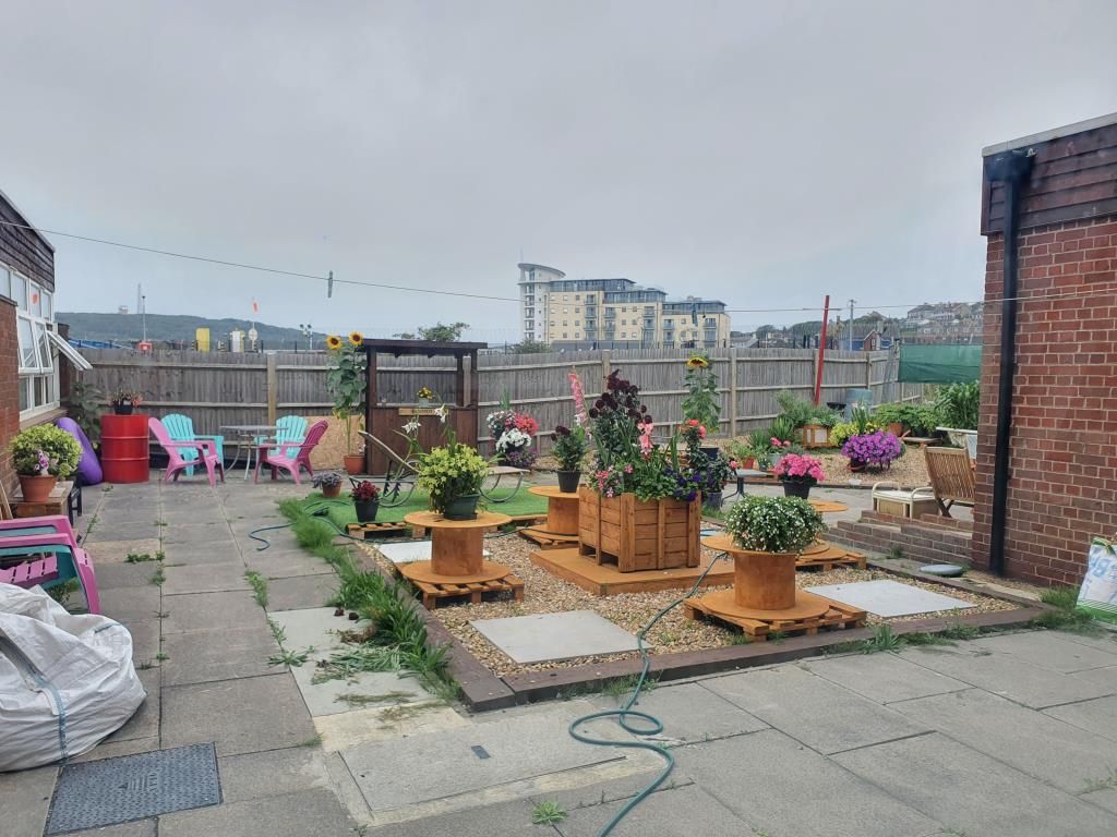 Property photo 2 of 12