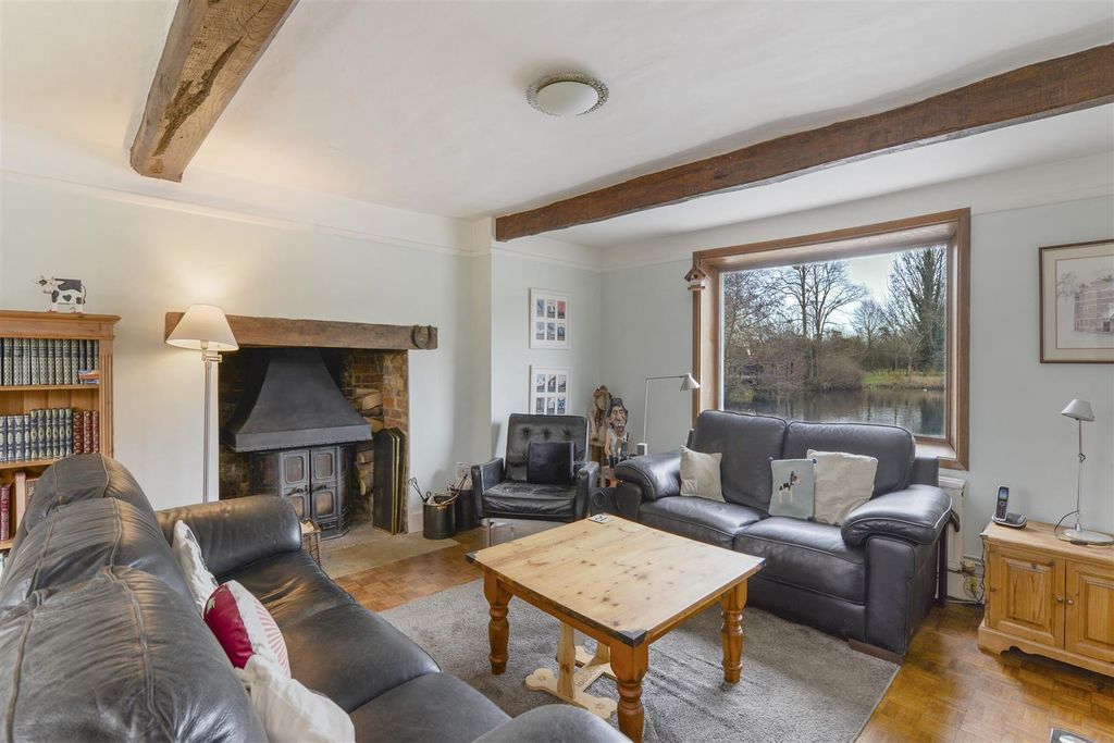 Property photo 2 of 28 Butchersmere04.Jpg