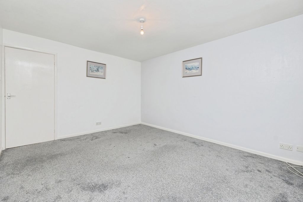 Property photo 3 of 20 Pbox-Img.Jpg