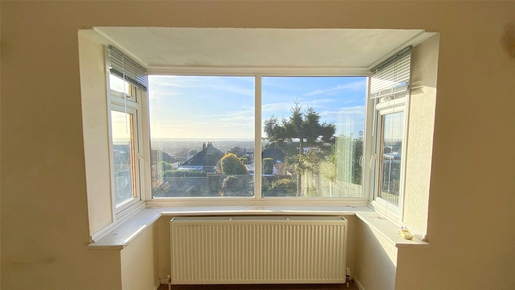 Property photo 3 of 14 Picture No. 16