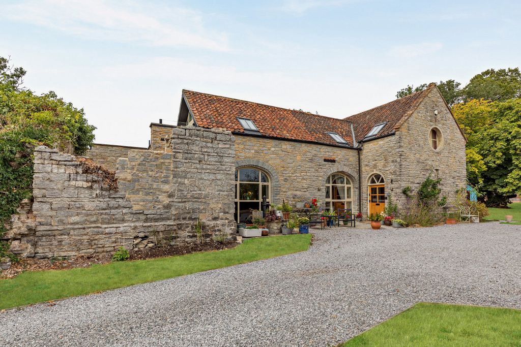Property photo 1 of 26 The Old Coach House