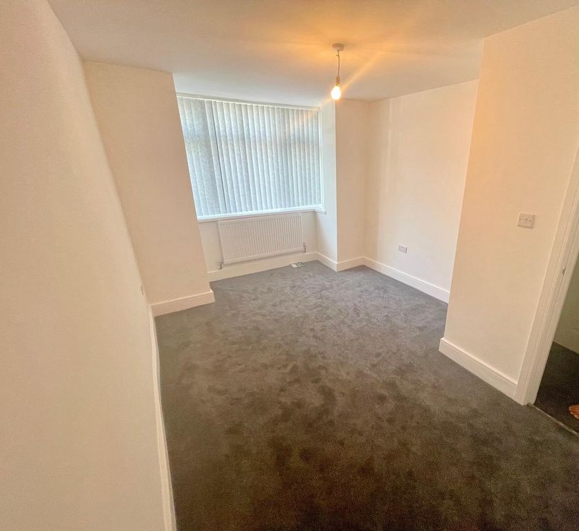 Property photo 1 of 7 2 Bed Terraced To Rent Clarence Street, Southall Ub2