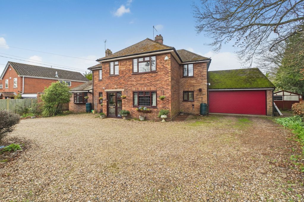 Property photo 3 of 25