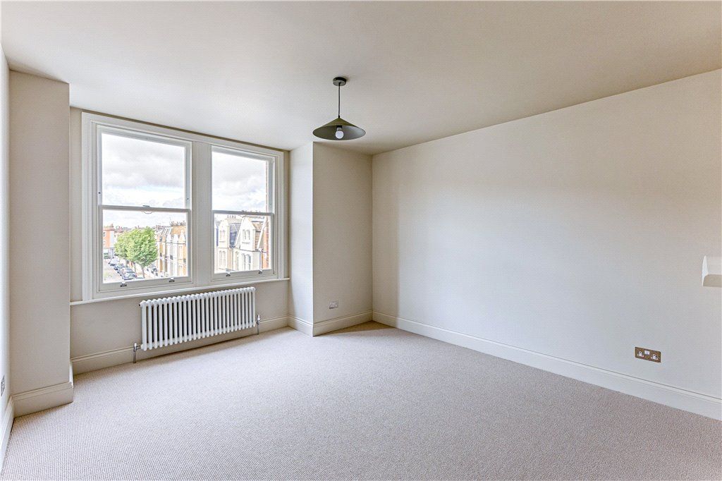 Property photo 3 of 19 Picture No. 03
