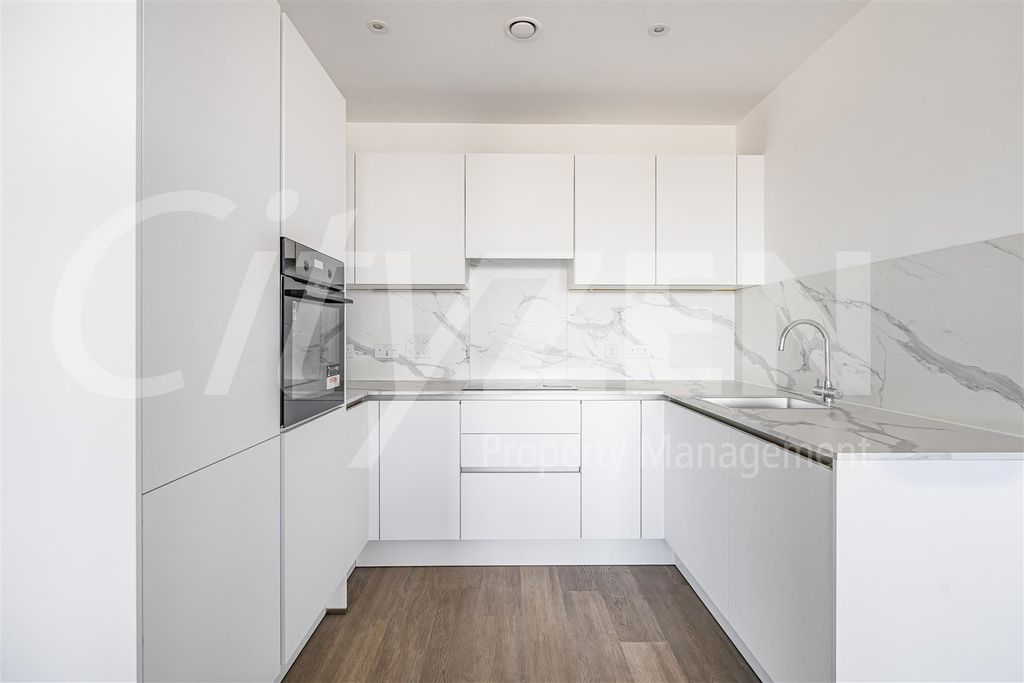 Property photo 2 of 22 Kitchen