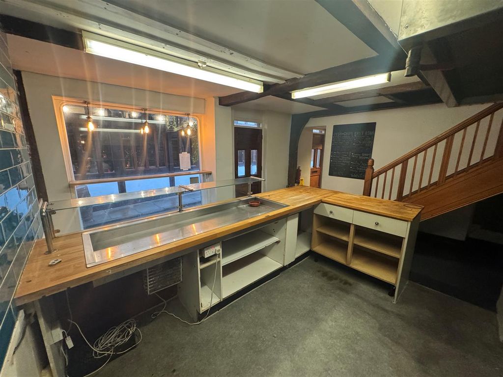 Property photo 2 of 6 New Rest Photo 3.Jpg