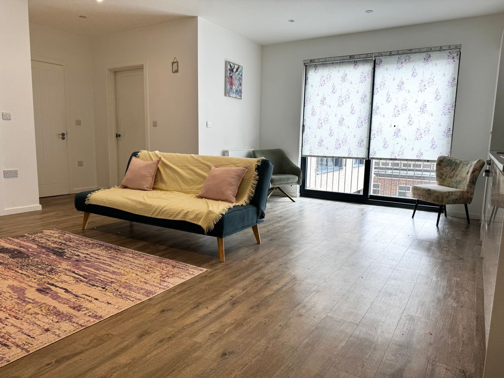 Property photo 2 of 12