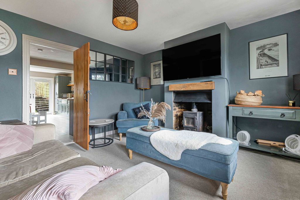 Property photo 2 of 44