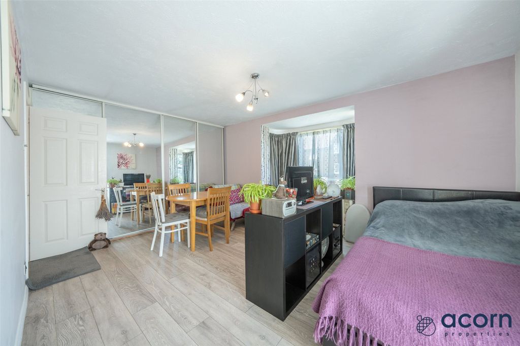 Property photo 3 of 10 Picture No. 09