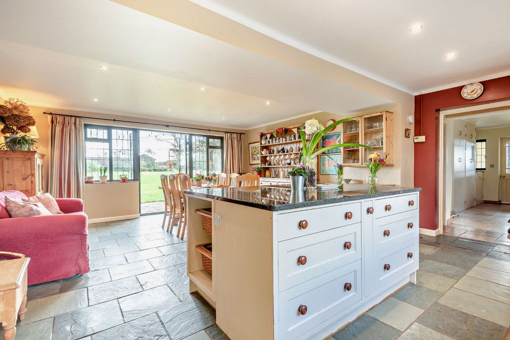 Property photo 3 of 26 Picture No. 07