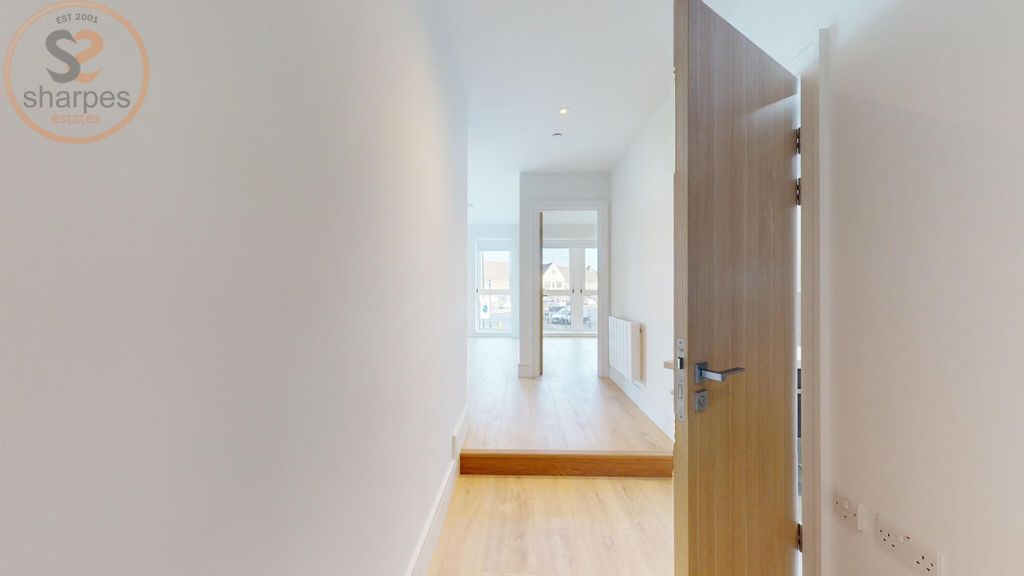 Property photo 3 of 19 69807c9d3537E5625F1Ac714_2527F272d30E800d94B0F605448Dcdcbd91Cad01Db91F35d1cc2Fabd46994571