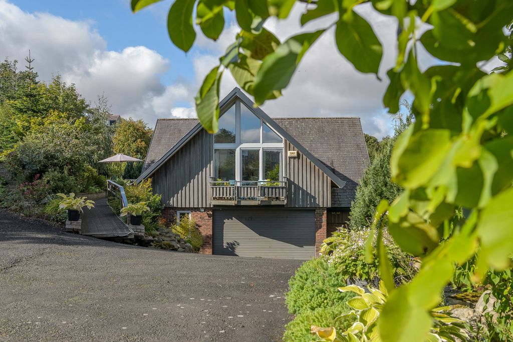 Property photo 1 of 61 Photo 1