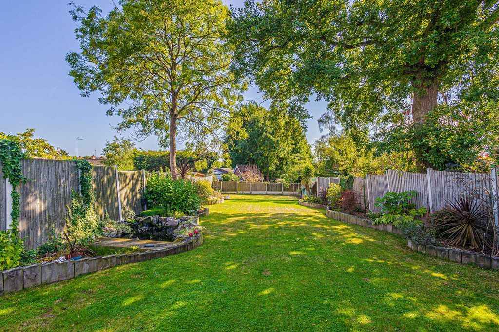 Property photo 3 of 49