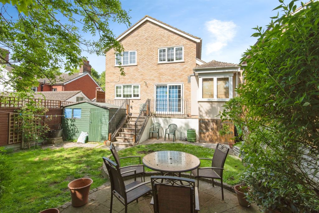 Property photo 1 of 17