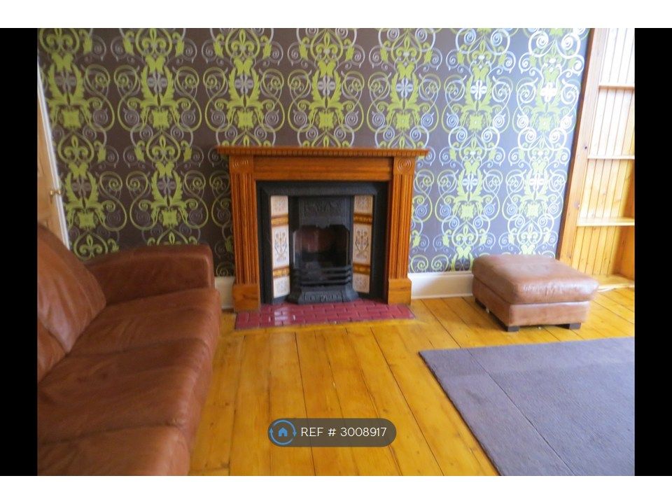 Property photo 2 of 15 Lounge