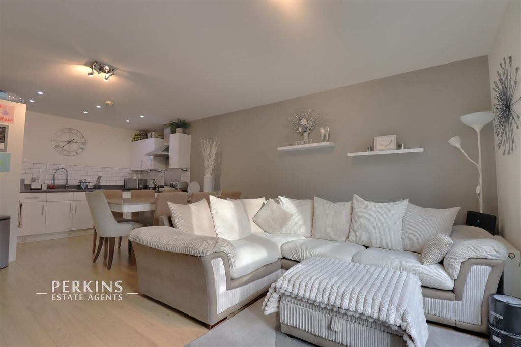 Property photo 3 of 8 Rec..Jpg