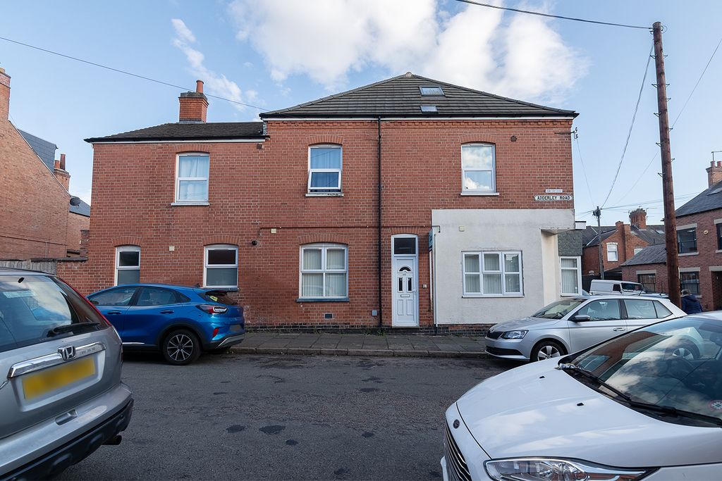 Property photo 1 of 22