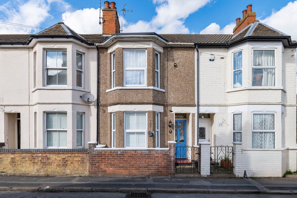 Property photo 1 of 21 Front