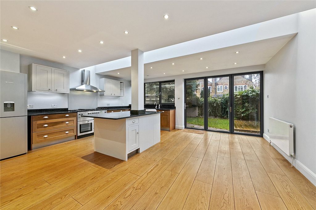 Property photo 3 of 16 Picture No. 38