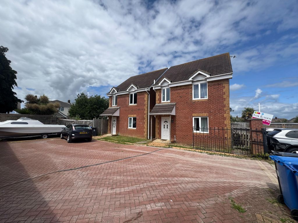 Property photo 3 of 30 1 &amp; 2 Magnolia 6A Boldre Close, Parkstone, Poole, Dorset, Bh12 2Hr  (7).Jpg