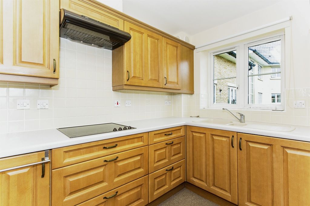 Property photo 3 of 15