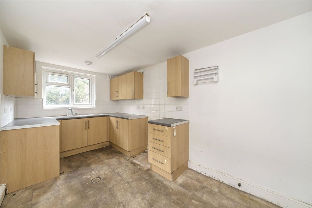 Property photo 2 of 9 Picture No. 04