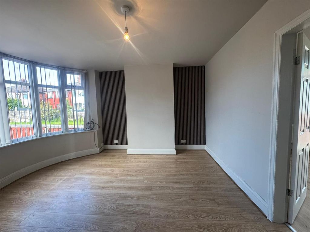 Property photo 3 of 14 Photo-2025-09-30-14-27-40 5.Jpg