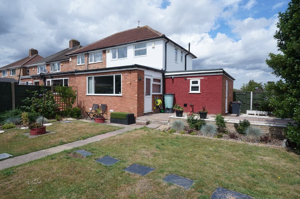 Property photo 2 of 15 Picture No. 13