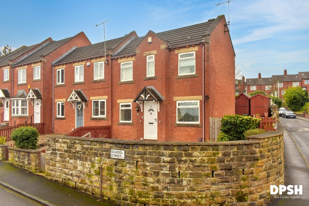 Property photo 1 of 25