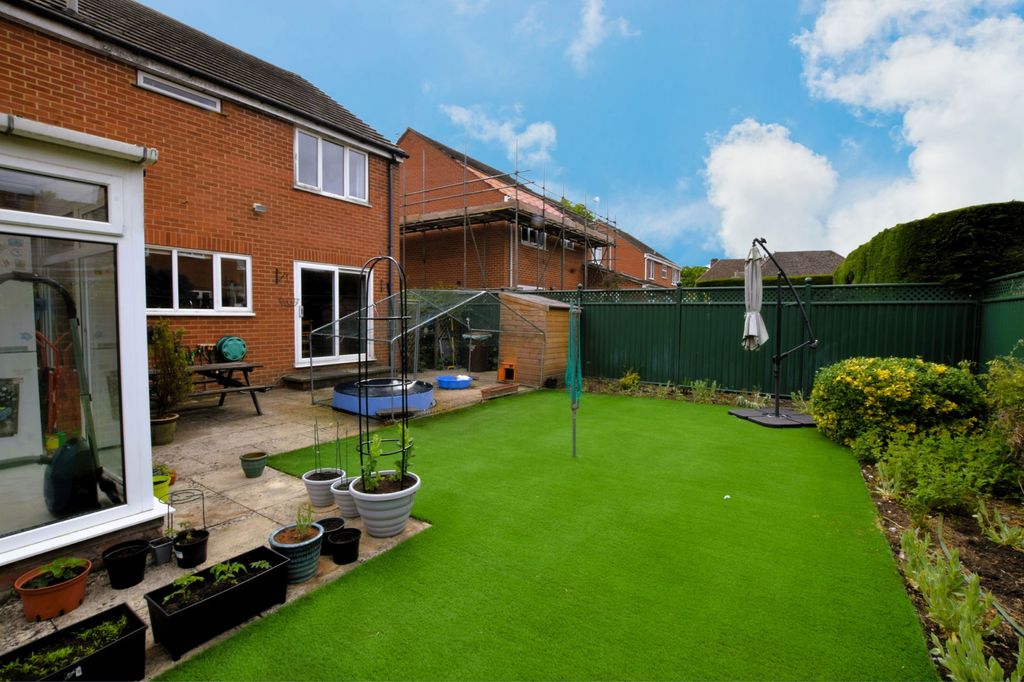 Property photo 3 of 24