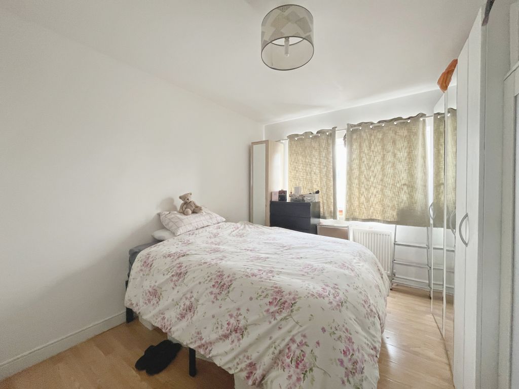 Property photo 3 of 5 Gallery