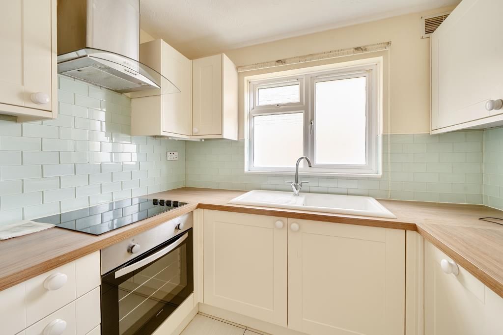 Property photo 2 of 20 Kitchen
