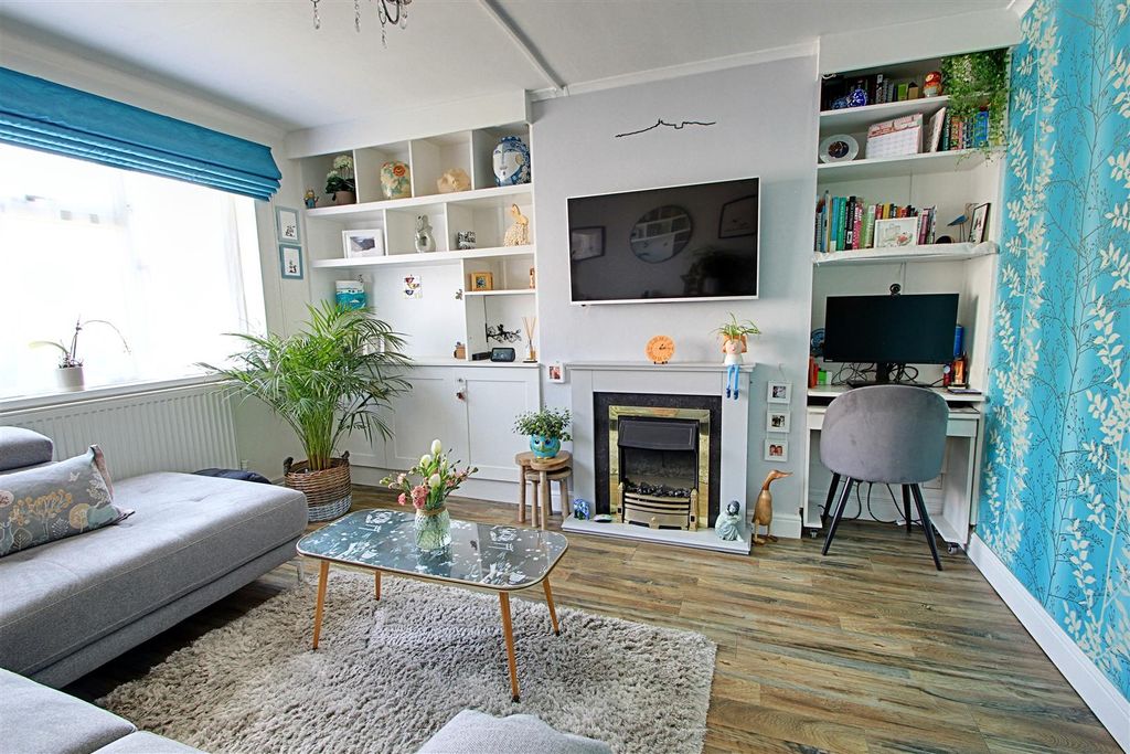 Property photo 2 of 15 Living Room 2.Jpg