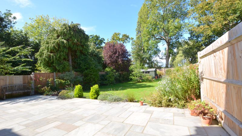 Property photo 3 of 37 Photo 35