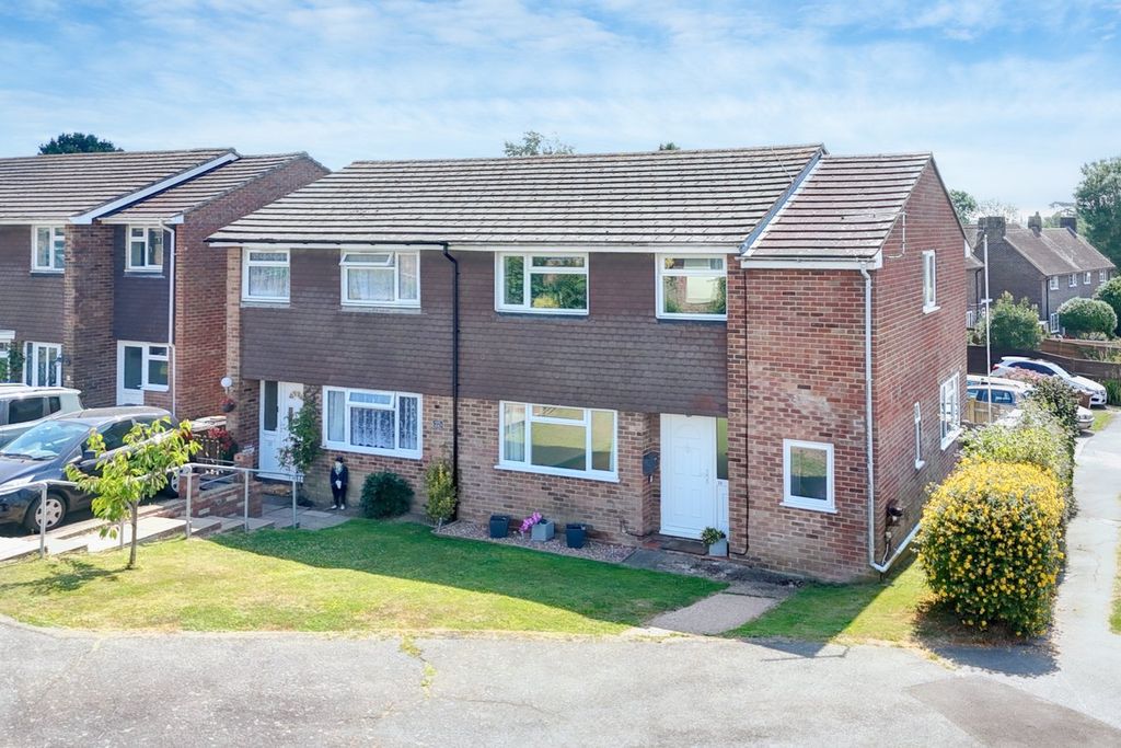 Property photo 1 of 26