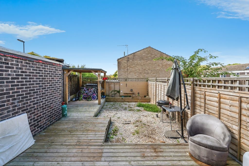Property photo 3 of 17 Photo