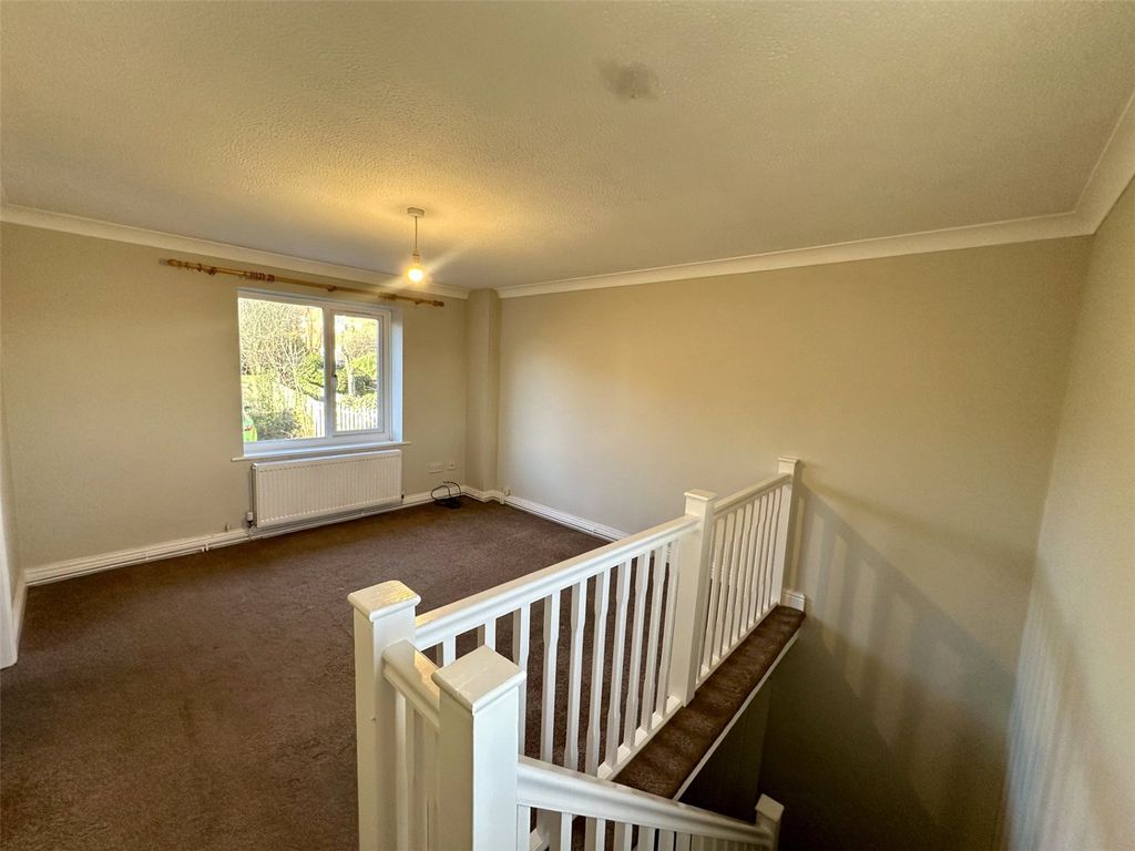 Property photo 2 of 5 Picture No. 01