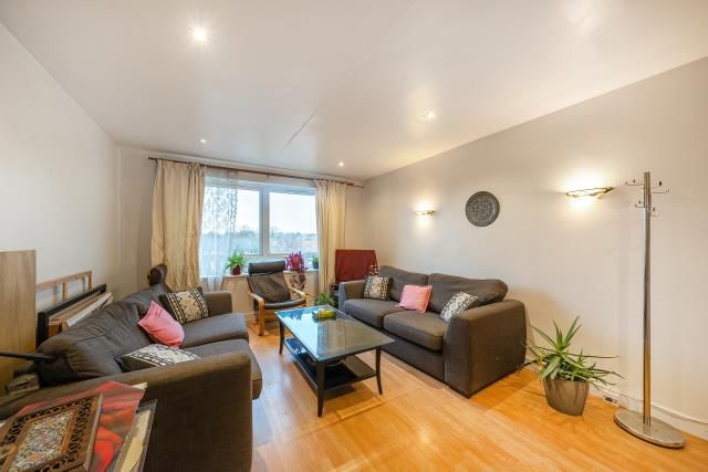 Property photo 3 of 19 Reception Room