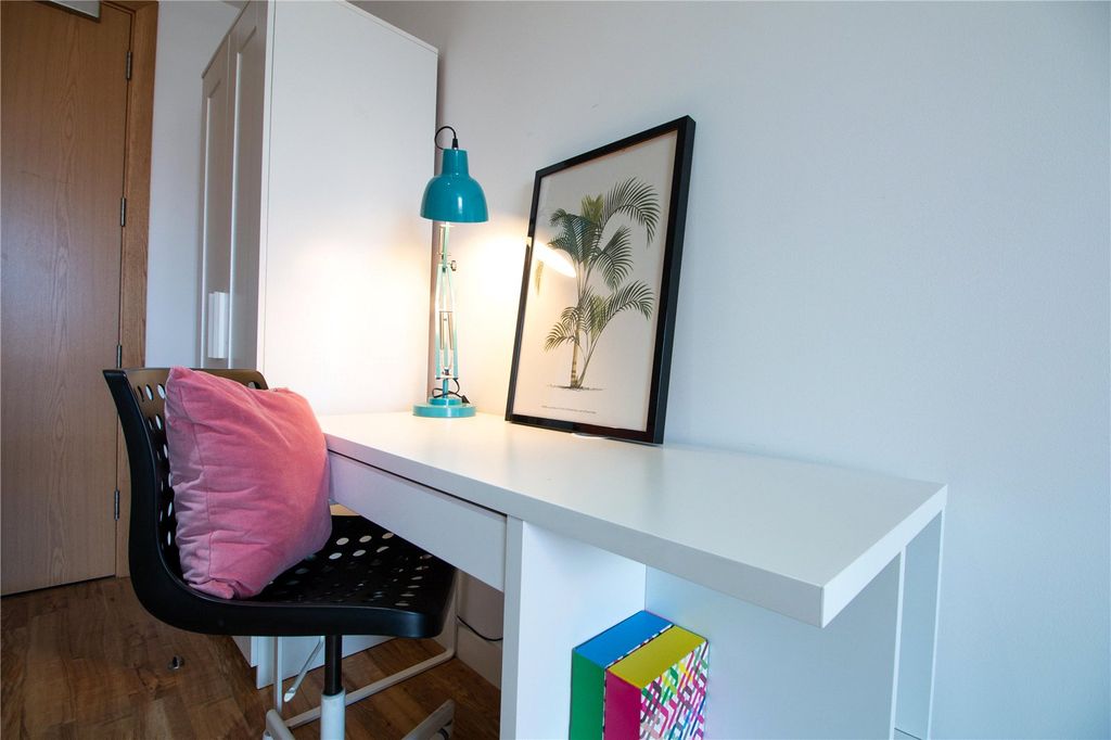 Property photo 2 of 8 Picture No. 26