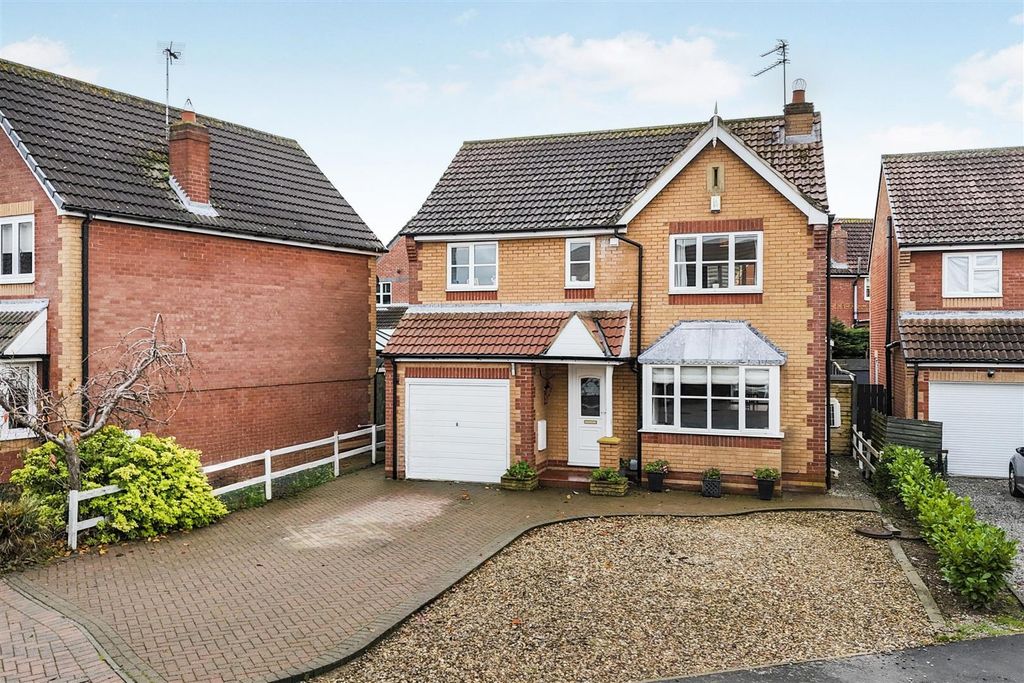 Property photo 1 of 22 Outside