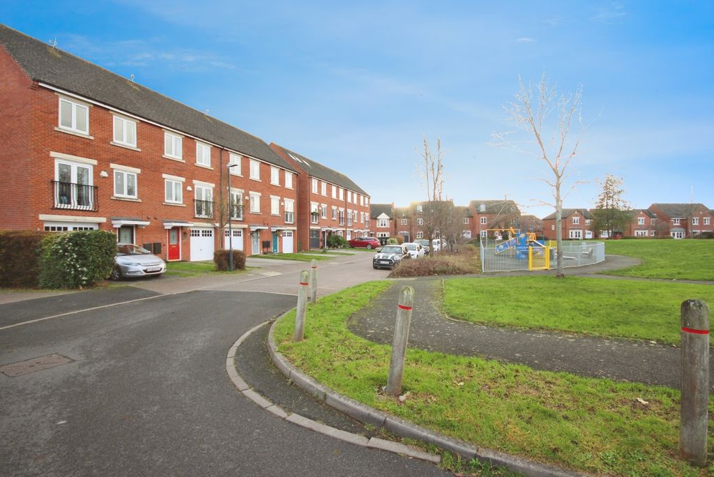 Property photo 2 of 18 Pbox-Img.Jpg