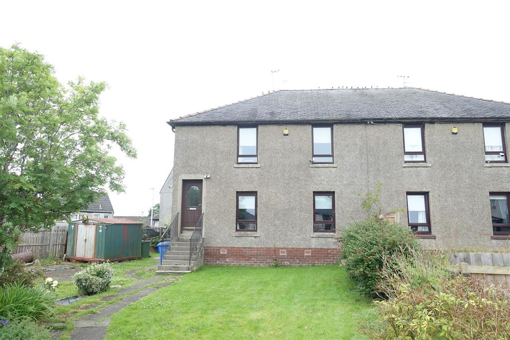Property photo 1 of 7 Front